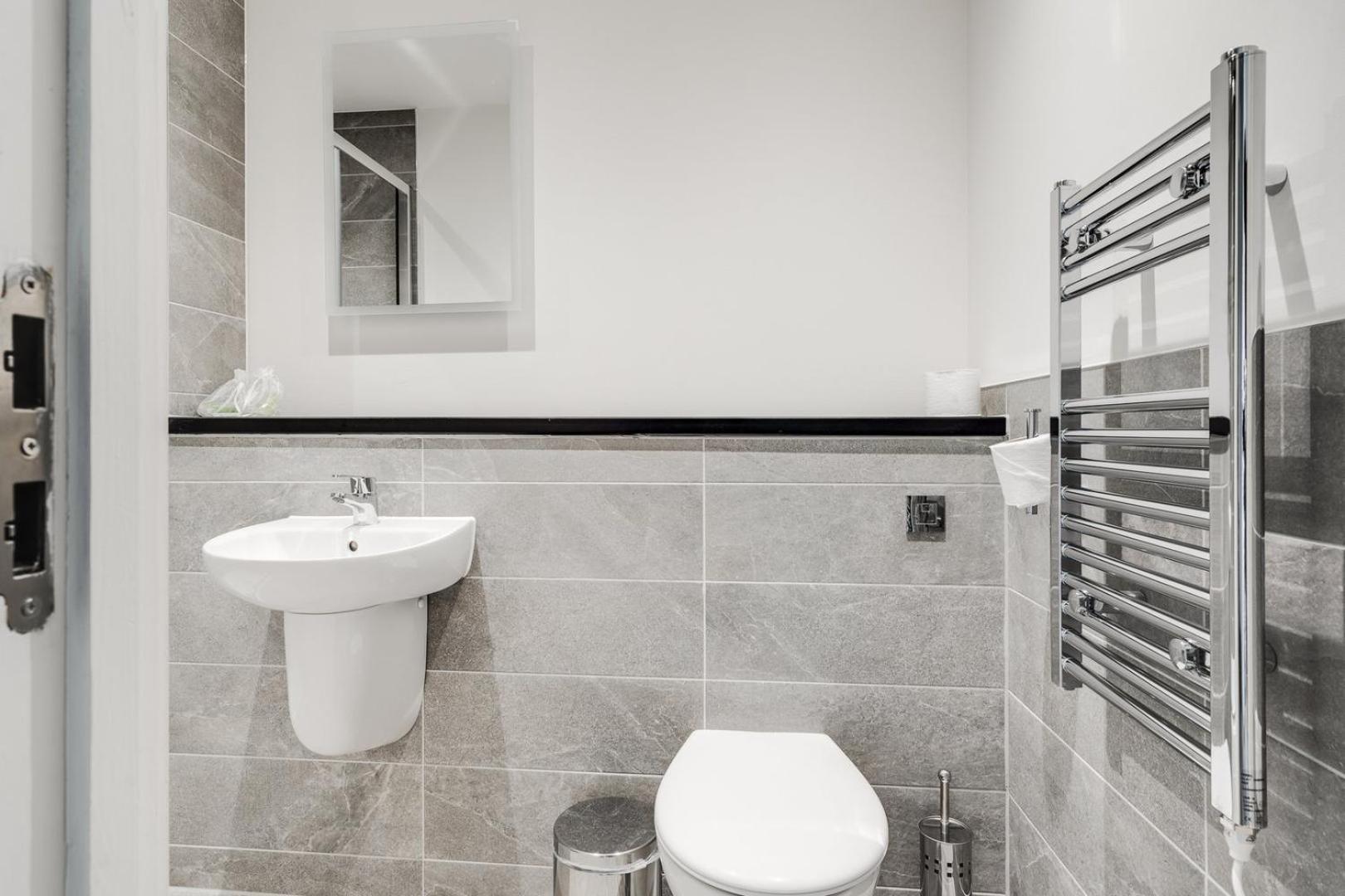 Comforting City Retreat In Vauxhall - No Wifi Liverpool Dış mekan fotoğraf